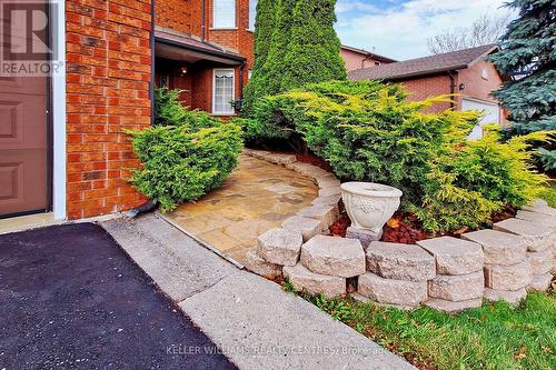 31 Royal Court, Bradford West Gwillimbury, ON - Outdoor