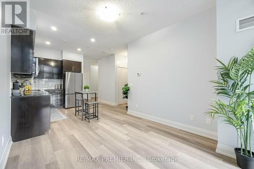 108 - 85 North Park Road, Vaughan, ON - Indoor Photo Showing Kitchen With Upgraded Kitchen