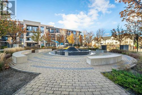 108 - 85 North Park Road, Vaughan, ON - Outdoor