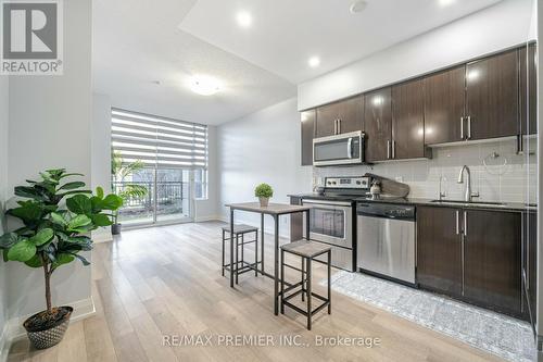 108 - 85 North Park Road, Vaughan, ON - Indoor Photo Showing Kitchen With Stainless Steel Kitchen With Upgraded Kitchen