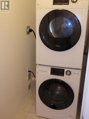 61 - 2275 Bur Oak Avenue, Markham, ON - Indoor Photo Showing Laundry Room