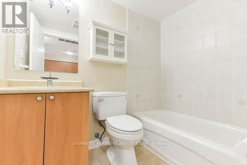 61 - 2275 Bur Oak Avenue, Markham, ON - Indoor Photo Showing Bathroom