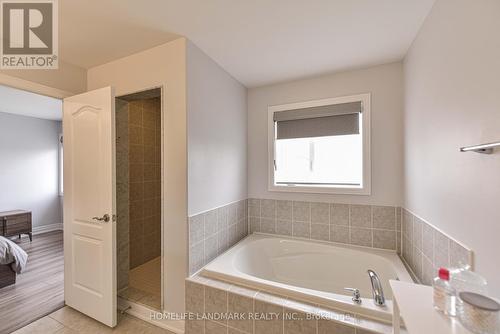 2983 Annalysse Drive E, Orillia, ON - Indoor Photo Showing Bathroom