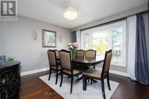 220 Overton Place, Oakville, ON - Indoor Photo Showing Dining Room