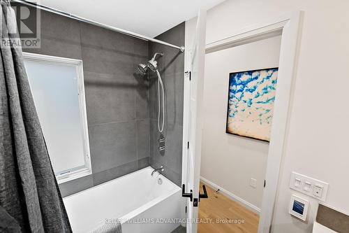 Rear - 386 Concord Avenue, Toronto, ON - Indoor Photo Showing Bathroom