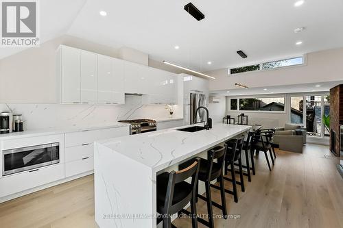 Rear - 386 Concord Avenue, Toronto, ON - Indoor Photo Showing Kitchen With Upgraded Kitchen