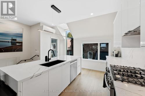 Rear - 386 Concord Avenue, Toronto, ON - Indoor Photo Showing Kitchen