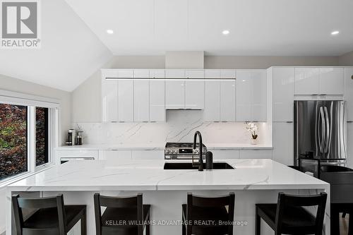 Rear - 386 Concord Avenue, Toronto, ON - Indoor Photo Showing Kitchen With Stainless Steel Kitchen With Upgraded Kitchen