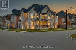 19 GLADIOLUS STREET  Brampton, ON L6Y 6C8