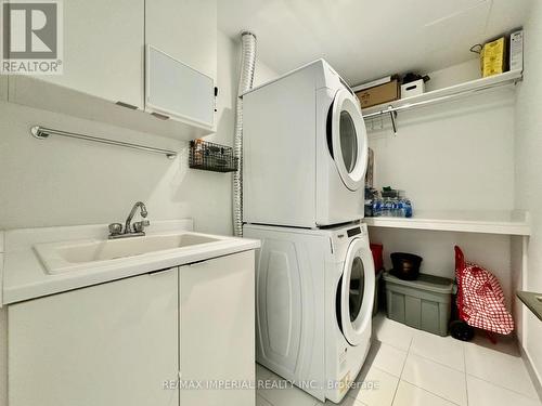 Ph63 - 60 Ann O'Reilly Road, Toronto, ON - Indoor Photo Showing Laundry Room