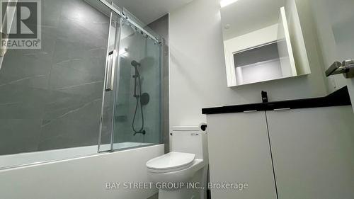 805E - 8868 Yonge Street, Richmond Hill, ON - Indoor Photo Showing Bathroom