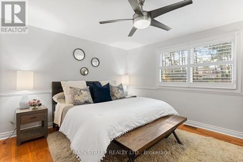 6 High Point Drive, Whitchurch-Stouffville, ON - Indoor Photo Showing Bedroom