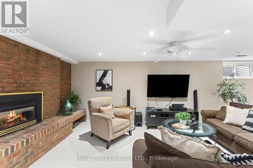 6 High Point Drive, Whitchurch-Stouffville, ON - Indoor Photo Showing Living Room With Fireplace