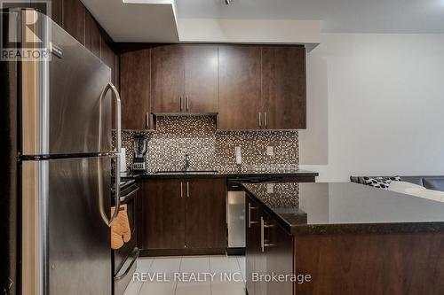 A20 - 26 Bruce Street, Vaughan, ON - Indoor Photo Showing Kitchen With Upgraded Kitchen