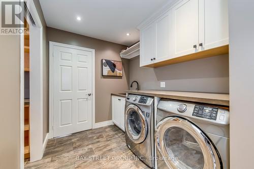 1141 Windrush Drive, Oakville, ON - Indoor Photo Showing Laundry Room