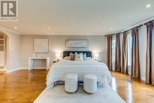 1141 Windrush Drive, Oakville, ON - Indoor Photo Showing Bedroom