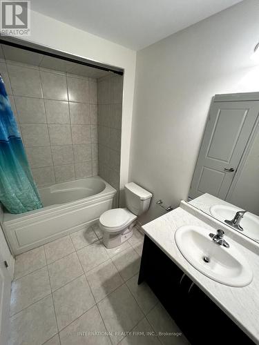 23 Sleeth Street, Brantford, ON - Indoor Photo Showing Bathroom