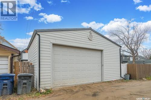 719 H Avenue S, Saskatoon, SK - Outdoor