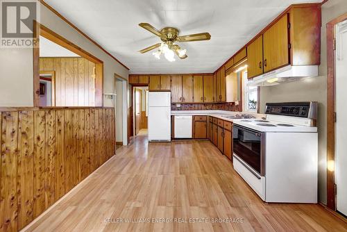 2221 Highway 49, Prince Edward County (Sophiasburgh), ON - Indoor Photo Showing Kitchen