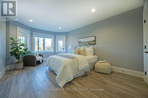 31 - 1710 Ironwood Drive, London, ON - Indoor Photo Showing Bedroom