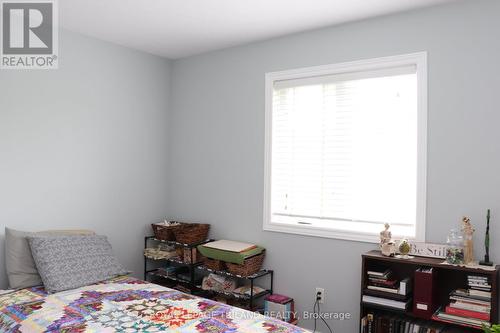 1052 Bay Street, Norfolk (Port Rowan), ON - Indoor Photo Showing Bedroom