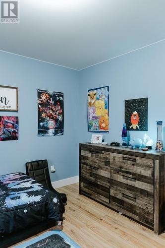 265 Main Street, Wing'S Point, NL - Indoor Photo Showing Bedroom