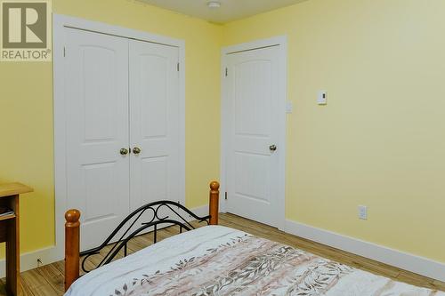 265 Main Street, Wing'S Point, NL - Indoor Photo Showing Bedroom