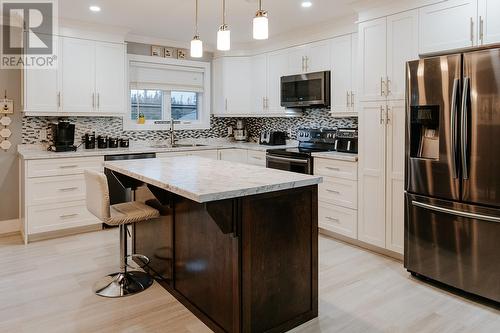 265 Main Street, Wing'S Point, NL - Indoor Photo Showing Kitchen With Stainless Steel Kitchen With Upgraded Kitchen