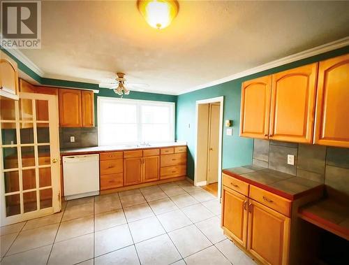 156 Cassidy, Moncton, NB - Indoor Photo Showing Kitchen