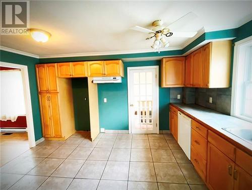 156 Cassidy, Moncton, NB - Indoor Photo Showing Kitchen