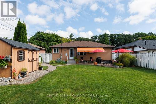 82 Queenston Crescent, London, ON - Outdoor