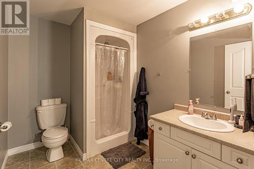 6851 Springfield Road S, Malahide (Mount Salem), ON - Indoor Photo Showing Bathroom