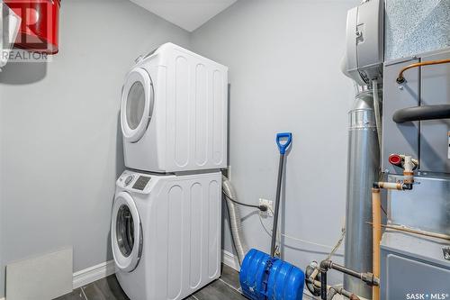 202 2800 Lakeview Drive, Prince Albert, SK - Indoor Photo Showing Laundry Room