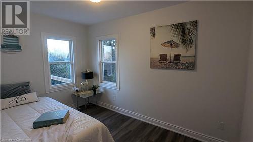 590 Woodward Avenue, Hamilton, ON - Indoor Photo Showing Bedroom