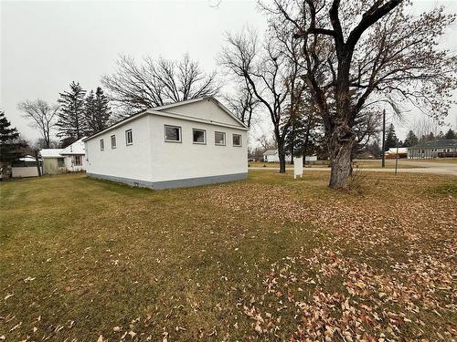 230 2Nd Avenue, Mccreary, MB - Outdoor