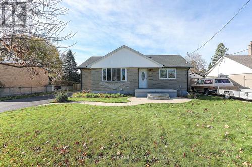 329 Regal Drive, London, ON - Outdoor