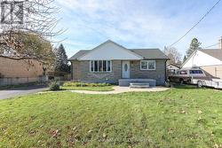 329 REGAL DRIVE  London, ON N5Y 1J3