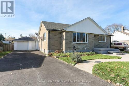 329 Regal Drive, London, ON - Outdoor