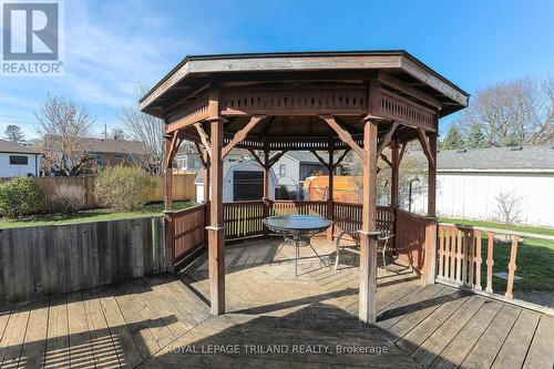 329 Regal Drive, London, ON - Outdoor With Deck Patio Veranda