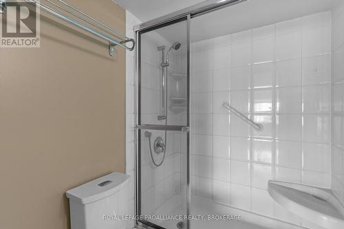 601 - 185 Ontario Street, Kingston (Central City East), ON - Indoor Photo Showing Bathroom