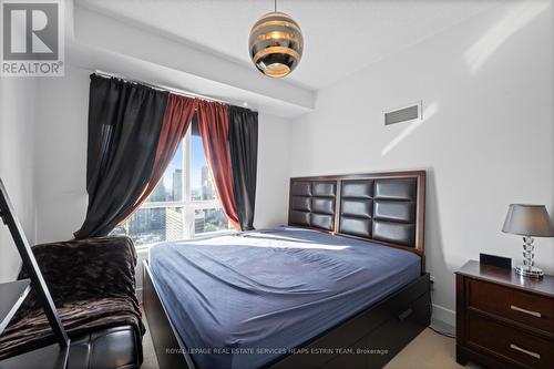 3410 - 120 Homewood Avenue, Toronto, ON - Indoor Photo Showing Bedroom