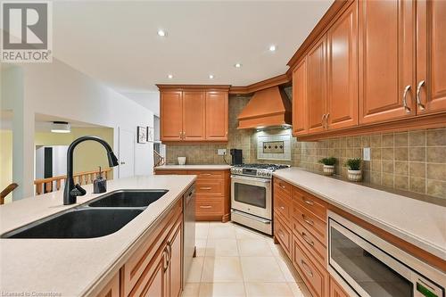 2368 Folkway Drive, Mississauga, ON - Indoor Photo Showing Kitchen With Double Sink