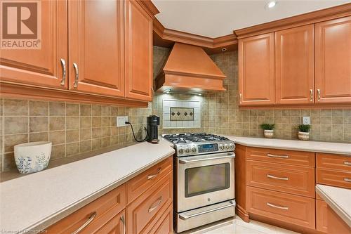 2368 Folkway Drive, Mississauga, ON - Indoor Photo Showing Kitchen