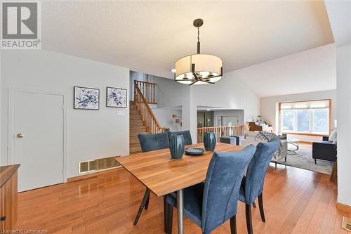 2368 Folkway Drive, Mississauga, ON - Indoor Photo Showing Dining Room