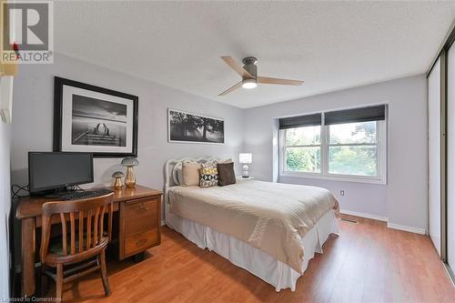 2368 Folkway Drive, Mississauga, ON - Indoor Photo Showing Bedroom