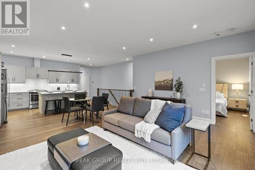 2 - 9245 Shoveller Drive, Niagara Falls (219 - Forestview), ON - Indoor Photo Showing Living Room