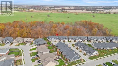 2 - 9245 Shoveller Drive, Niagara Falls (219 - Forestview), ON - Outdoor With View