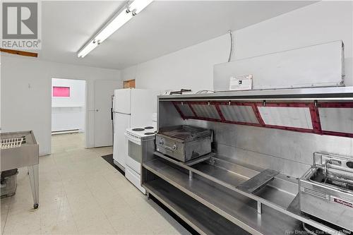 4120 Route 114, Hopewell Cape, NB - Indoor Photo Showing Kitchen