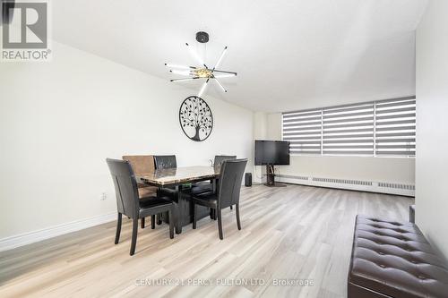 1404 - 25 Sunrise Avenue, Toronto, ON - Indoor Photo Showing Dining Room