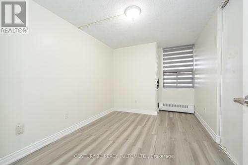 1404 - 25 Sunrise Avenue, Toronto, ON - Indoor Photo Showing Other Room